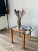 Glazen salontafel met houten poten, Gebruikt, Vierkant, 55 tot 75 cm, Glas