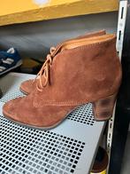 Suède Enkellaarsjes Ravelli Maat 41, Kleding | Dames, Schoenen, Ophalen of Verzenden, Zo goed als nieuw, Bruin, Lage of Enkellaarzen