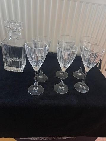 Antieke Kristallen Wijn- en Dessertglazen beschikbaar voor biedingen