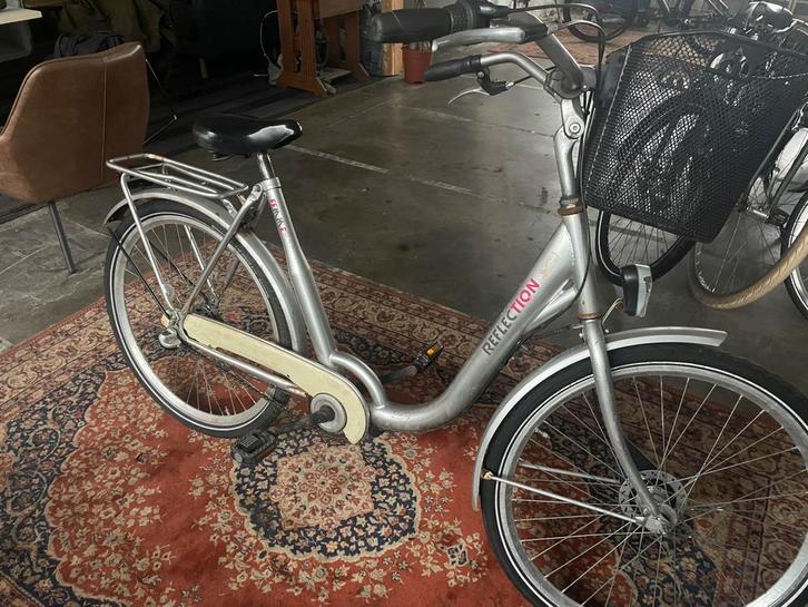 Refection lage instap fiets 3 versnellingen 52cm 26", Fietsen en Brommers, Fietsen | Dames | Moederfietsen, Zo goed als nieuw