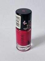 Catrice LIMITED EDITION C01 Forbidden apple - Enter wonderla, Ophalen of Verzenden, Zo goed als nieuw, Handen en Nagels, Make-up