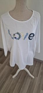 31)Te koop nieuw wit met tekst love 3/4 mouw ongv.52/54, Ophalen of Verzenden, Nieuw, Wit, Shirt of Top