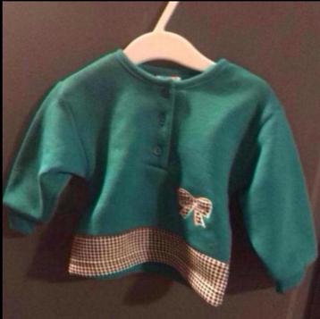 Leuke kinder trui maat 74 beschikbaar voor biedingen