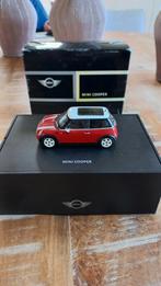 Mini cooper 1.43 schaal. Rood/wit, Ophalen, Zo goed als nieuw, Auto, MiniChamps