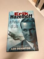 In pursuit of life Erik Hazelhoff gesigneerd, Ophalen of Verzenden, Niet van toepassing, Gelezen, Algemeen