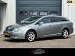 Toyota Avensis Wagon 1.8 VVTi Business AUTOMAAT/NAVI/CRUISE, Auto's, Toyota, Euro 5, 15 km/l, 4 cilinders, Navigatiesysteem