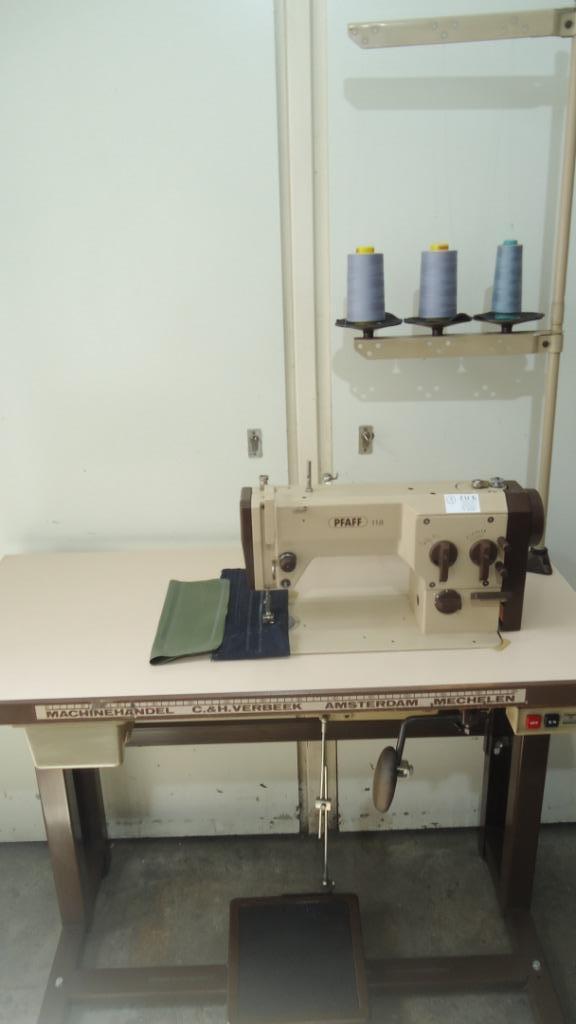 Industrie Naaimachine Pfaff zig -zag Rechtstikker (118), Hobby en Vrije tijd, Naaimachines en Toebehoren, Gebruikt, Naaimachine