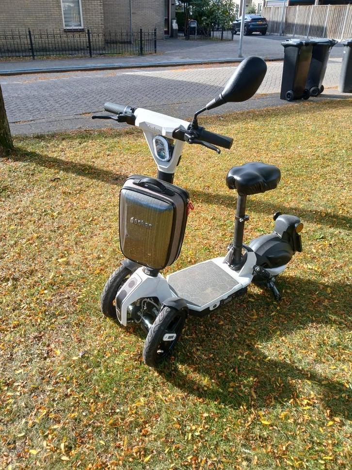 Dohan Ilark met luchtbanden, Fietsen en Brommers, Steps, Zo goed als nieuw, Elektrische step (E-scooter), Ophalen of Verzenden