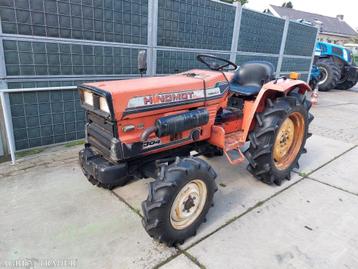 Hinomoto E2304  mini tractor  23 PK   net wat groter beschikbaar voor biedingen