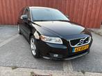 Volvo V50 2.0 R-Design 2011 dealer onderhouden, Auto's, Volvo, Zwart, 4 cilinders, Zwart, Stationwagon