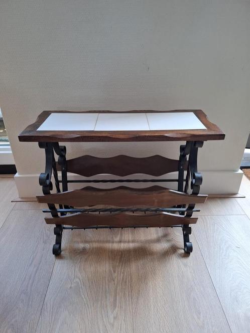Antieke, brocante, vintage lectuurbak in keurige staat., Huis en Inrichting, Woonaccessoires | Krantenbakken en Lectuurbakken
