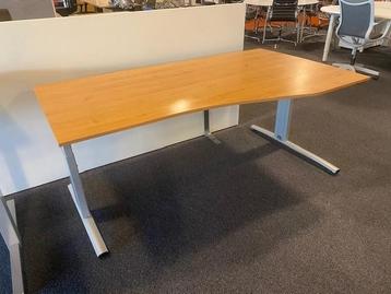 Wing Bureau (hoek Rechts) 180x80/100cm hoogte verstelb. beschikbaar voor biedingen
