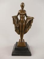 Bronzen Naakt Sculptuur op Marmeren Sokkel, Antiek en Kunst, Ophalen of Verzenden