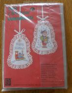 Vintage Kerst borduurpakket - Ornaments / nr.2, Hobby en Vrije tijd, Ophalen of Verzenden, Nieuw, Handborduren, Borduurpakket