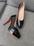 Lak schoenen, Kleding | Dames, Schoenen, Pumps, Zwart, Ophalen of Verzenden, Zo goed als nieuw