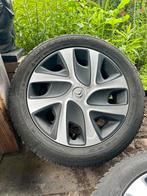 Winterbanden set 4 stuks UltraGrip 7 Goodyear, Auto-onderdelen, Banden en Velgen, Ophalen, 16 inch, Band(en), 205 mm