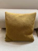 Bouclé kussen Hay kleur olive, Huis en Inrichting, Ophalen of Verzenden, Zo goed als nieuw