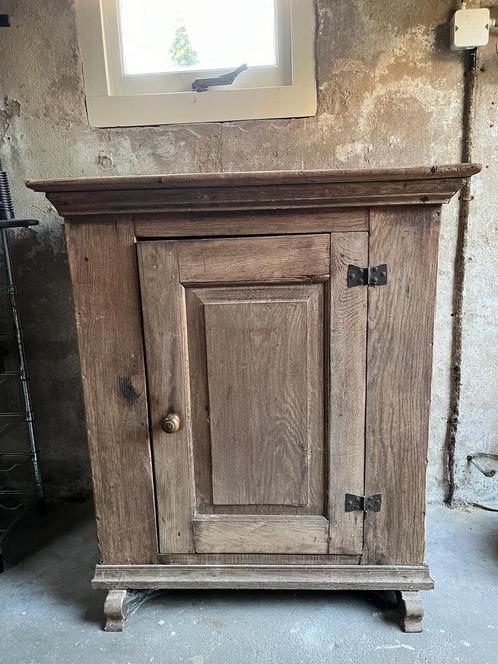 Antieke kast massief hout, Antiek en Kunst, Antiek | Meubels | Kasten, Ophalen