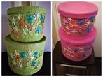 Hoedendozen rond geborduurd bloemen raffia set van twee, Antiek en Kunst, Ophalen of Verzenden