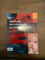 Leerboek microbiologie en infectieziekten, Boeken, Verzenden, Zo goed als nieuw