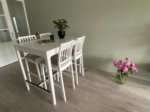 Ikea Ekedalen bartafel met 4 barkrukken/stoelen, Huis en Inrichting, Tafels | Statafels, Gebruikt, Ophalen