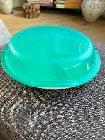 Tupperware bord met 3 vakjes -groen deksel beschikbaar voor biedingen