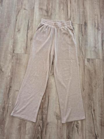 Prachtige beige sportbroek, huisbroek, zachte broek Only, M. beschikbaar voor biedingen