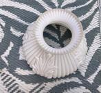 Brocante lampenkap van glas, Huis en Inrichting, Lampen | Lampenkappen, Ophalen, Gebruikt, Wit, Rond