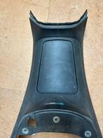 Piaggio Mp3 beenschild onder - tankklep - gebruikt, Ophalen of Verzenden, Zo goed als nieuw, Kap