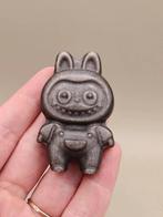 Gouden Obsidiaan Labubu Figuur - 33 gram - Verzamelobject, Ophalen of Verzenden, Mineraal
