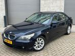 Goedrijdende BMW 5-Serie 520i E60 Sedan 170PK/Apk/Airco/Navi, 2171 cc, Parkeersensor, Beige, Blauw