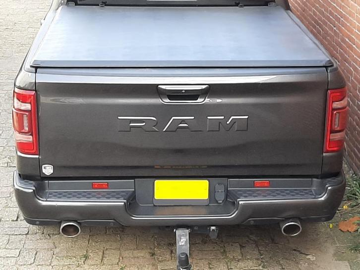 2009 - 2025 Dodge Ram 1500 bedcover met lichte schade, Auto-onderdelen, Overige Auto-onderdelen, Amerikaanse onderdelen, Dodge