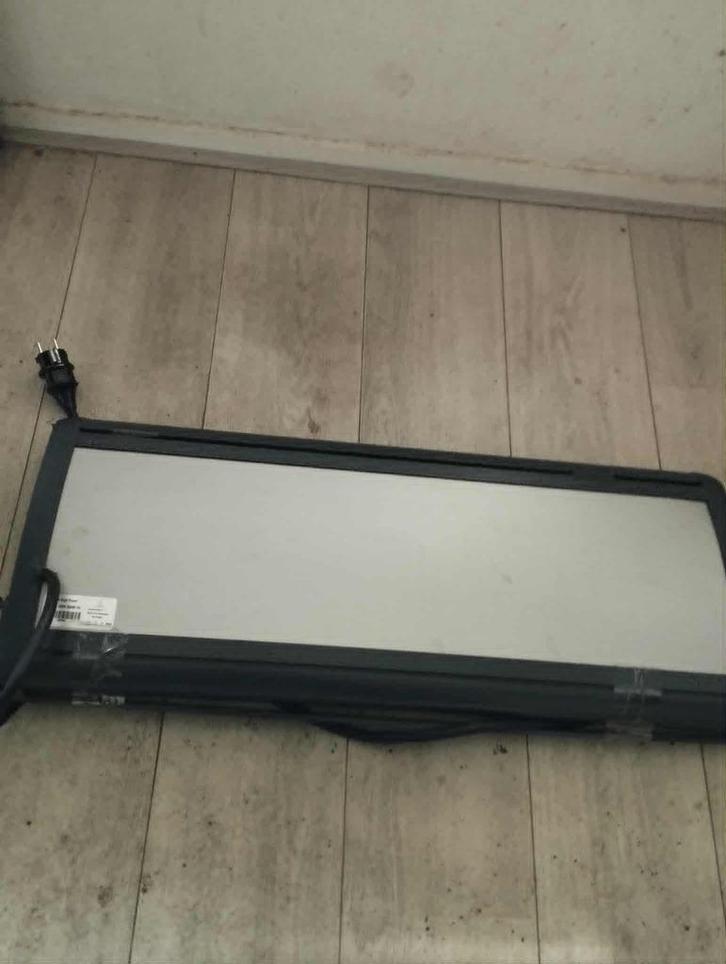 Infrarood Verwarmingspaneel 1300W, Witgoed en Apparatuur, Overige Witgoed en Apparatuur, Zo goed als nieuw, Ophalen