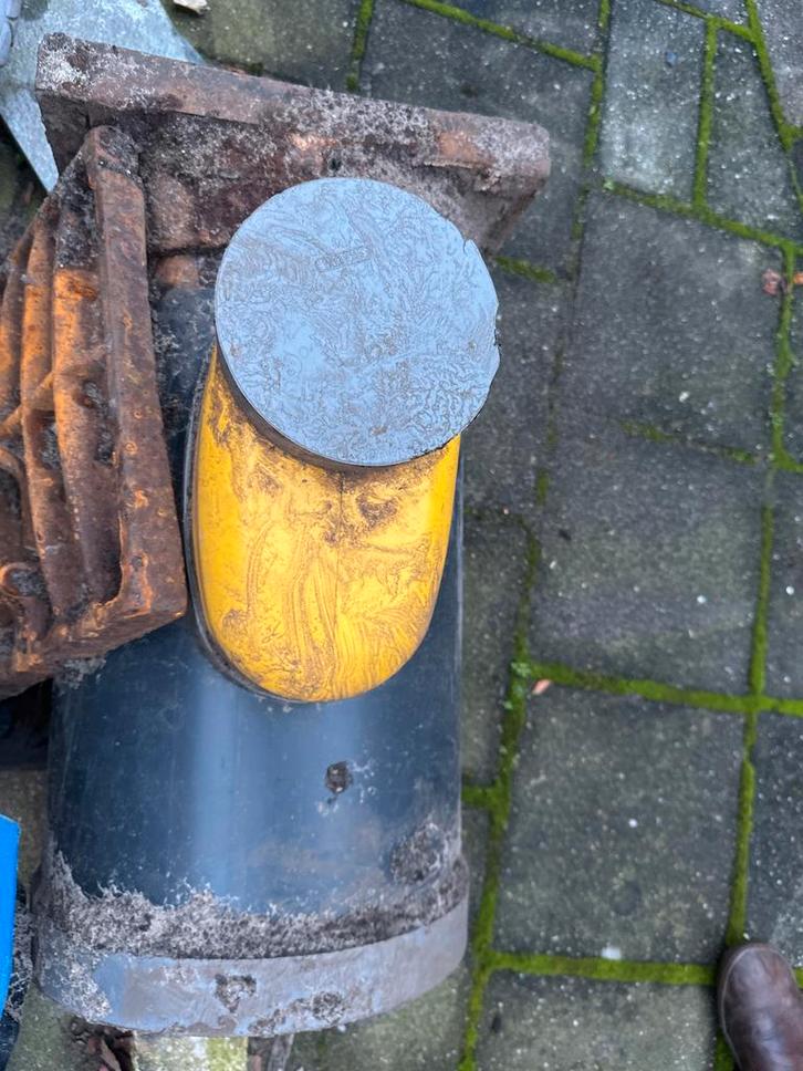 Gebruikte straatkolk, Doe-het-zelf en Verbouw, Buizen en Afvoer, Gebruikt, Afvoer, Pvc, Minder dan 2 meter, 80 mm of meer, Ophalen