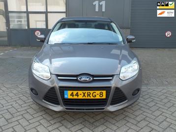 Ford Focus 1.0 EcoBoost Trend BJ 2012! Navi! Airco! Nap! Apk beschikbaar voor biedingen