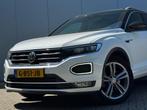 Volkswagen T-Roc 1.5 TSI R-LINE PANORAMADAK VIRTUAL LED STOE, Stof, 4 cilinders, 150 pk, Wit