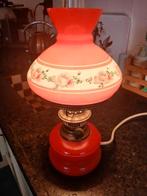 vintage omgebouwde olielamp, Antiek en Kunst, Antiek | Lampen, Ophalen of Verzenden