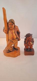 Twee houten figuren, Antiek en Kunst, Kunst | Beelden en Houtsnijwerken, Ophalen of Verzenden