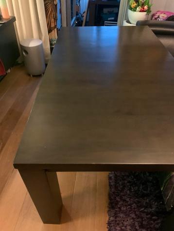 MASSIEF EIKEN EETTAFEL. 180 x 100 cm beschikbaar voor biedingen