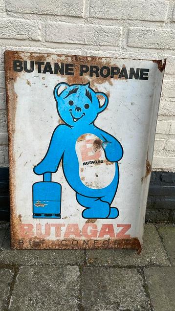Antiek emaille bord Butagaz Butane Propane dubbelzijdig beschikbaar voor biedingen