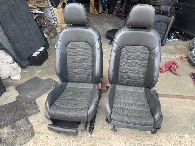 Interieur Masage leder Volkswagen Golf VII (AUA) 2016, Auto-onderdelen, Gebruikt, Volkswagen, Volkswagen AG, Kundenbetreuung@volkswagen.de