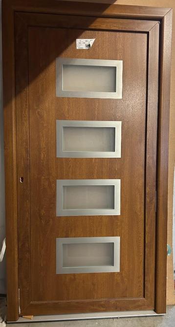 Kunststof voordeur 108 x 208 cm Links kleur Eiken beschikbaar voor biedingen