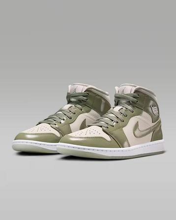 Nike Air Jordan 1 Mid - Olive Green / Beige – Maat 38 beschikbaar voor biedingen
