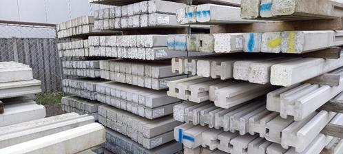 Betonpalen en Betonplaatjes, Tuin en Terras, Schuttingen, Zo goed als nieuw, Overige materialen, 2 meter of meer, Minder dan 3 meter