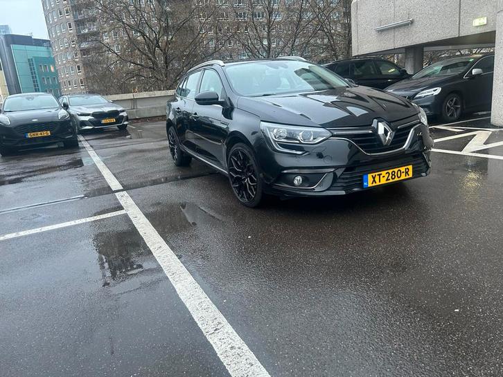Renault Mégane 1.2 Energy TCe 100pk 2017 Zwart, Auto's, Renault, Bedrijf, Mégane, Airbags, Airconditioning, Android Auto, Apple Carplay