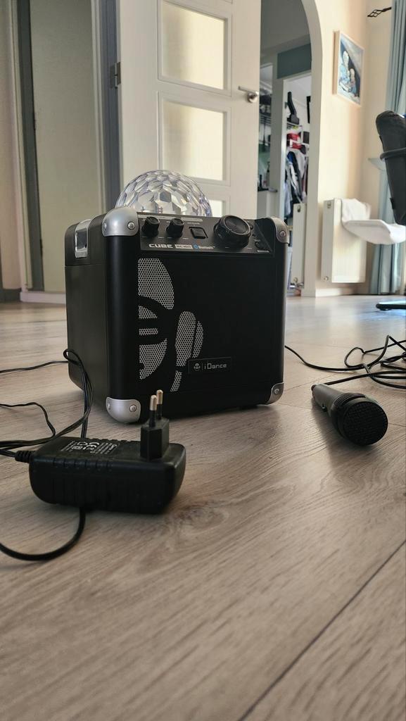 iDance Cube BC100 Muziekbox met Microfoon, Kinderen en Baby's, Speelgoed | Overig, Zo goed als nieuw, Jongen of Meisje, Ophalen
