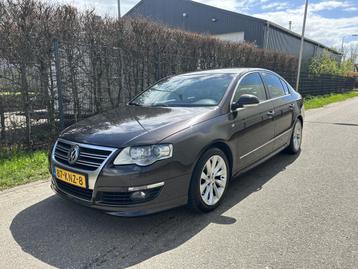 Volkswagen Passat 1.8 TFSI Highline / NAVI / CRUISE / AIRCO  beschikbaar voor biedingen