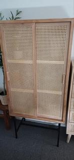 Kast. Xenos.. 35  euro, Antiek en Kunst, Ophalen