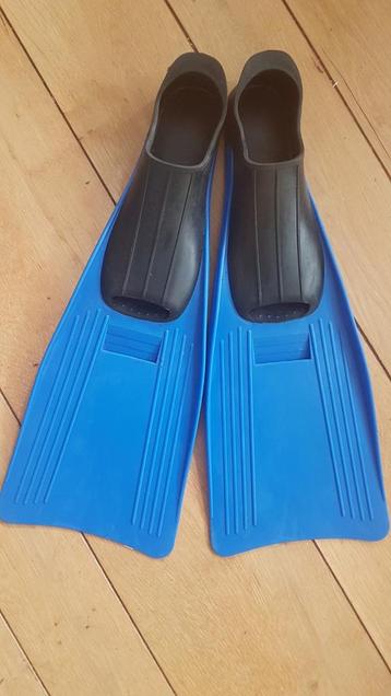 Flippers zwemvliezen maat 38-40 nooit gebruikt beschikbaar voor biedingen