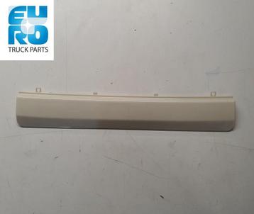 DAF XF106 13- AFDICHTPLAAT MIDDEN, GRILLE 1861983 beschikbaar voor biedingen